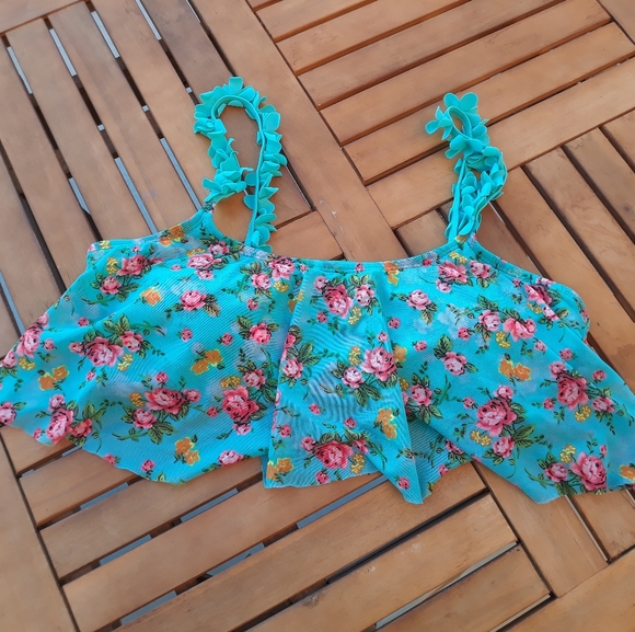 Betsey Johnson Other - Betsy Johnson swim top